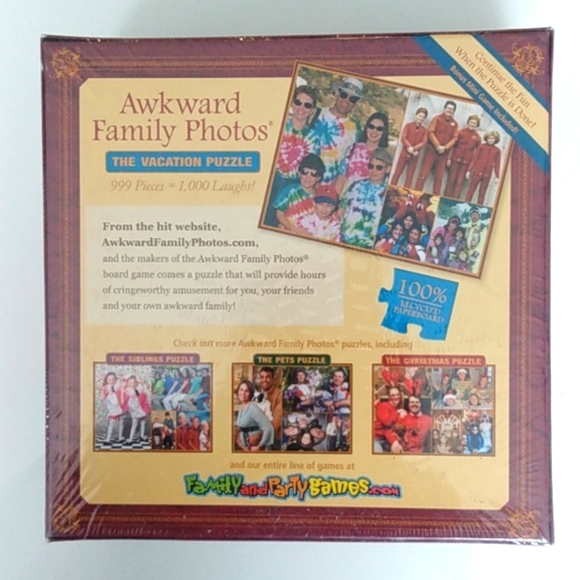 NEW Awkward Family Photos 999 Pieces Jigsaw Puzzle "The Vacation Puzzle" SEALED - Picture 2 of 6